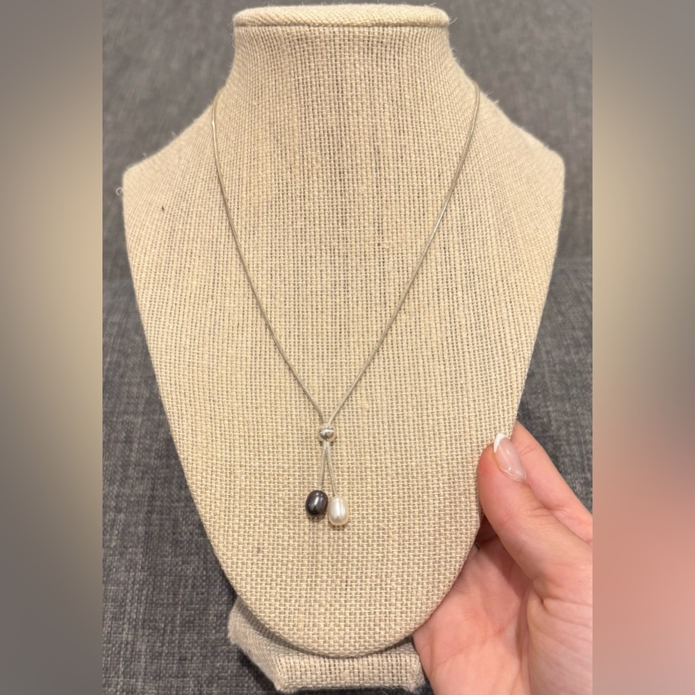 Sterling Silver 925 IPS White and Eggplant/Black Pearl Lariat Necklace